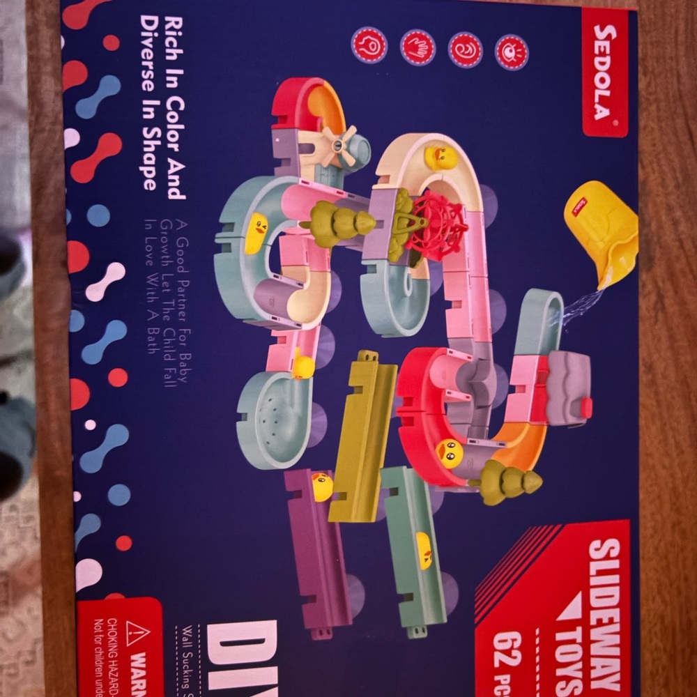 Sedola slideway toys 62 piece bath toy game
